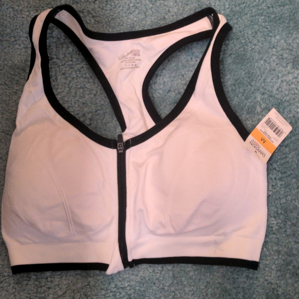Brand new size M sports bra
